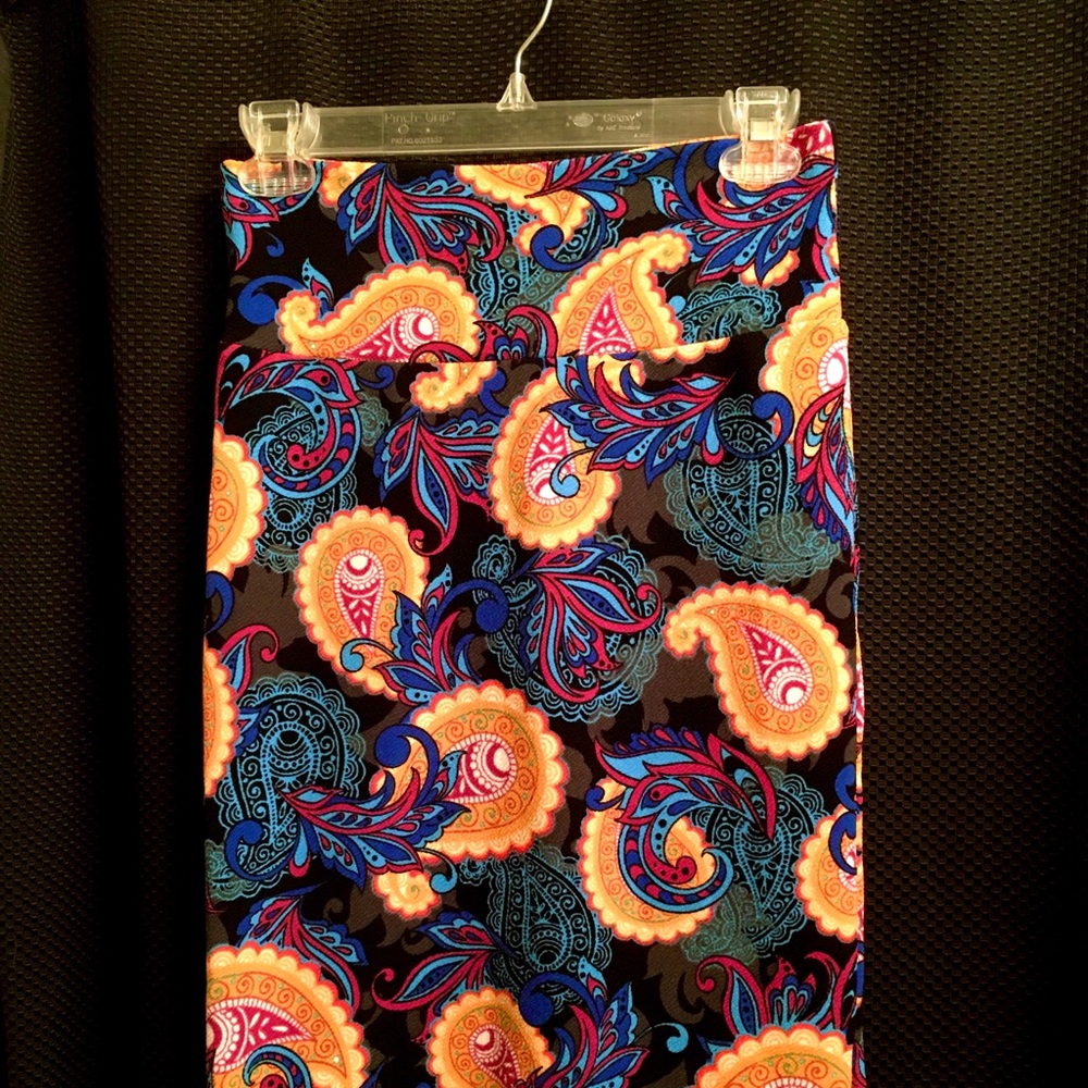 LuLaRoe XS Cassie Pencil Skirt-- Like New